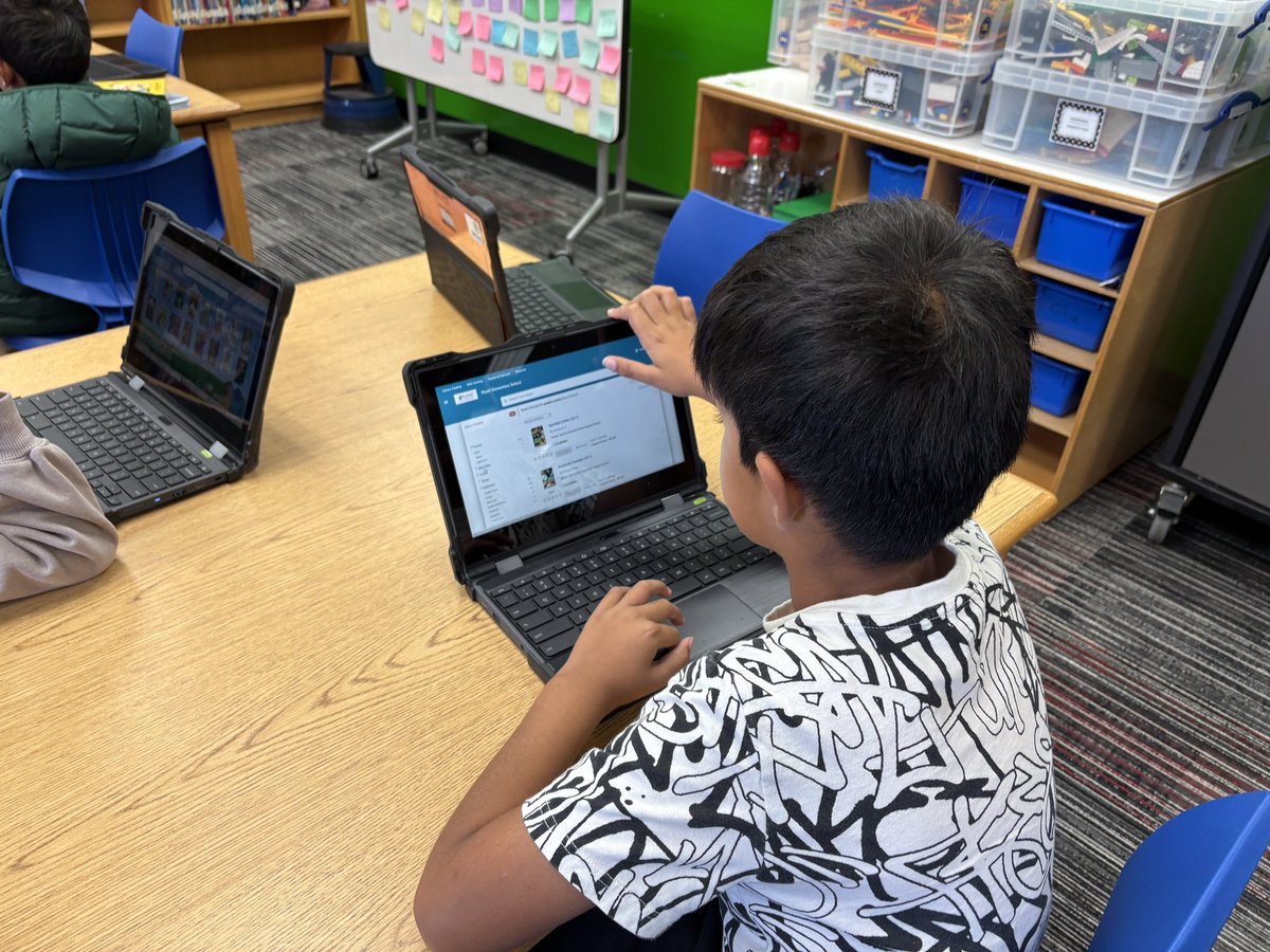 WallarooLibrary's tweet image. 3rd grade is exploring the PAC and kids catalog, placing holds and FINDING books on shelves! @PISDlibraries