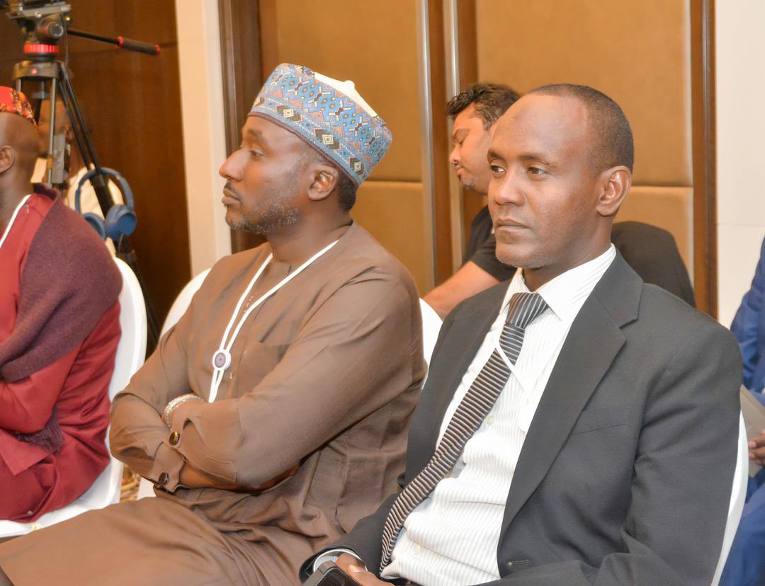 𝐓𝐜𝐡𝐚𝐝 𝐂𝐨𝐧𝐧𝐞𝐱𝐢𝐨𝐧 𝟐𝟎𝟑𝟎 | 𝐋𝐞 𝐓𝐜𝐡𝐚𝐝 𝐞𝐧 𝐯𝐢𝐭𝐫𝐢𝐧𝐞 à 𝐀𝐛𝐮 𝐃𝐡𝐚𝐛𝐢

À Abu Dhabi, nous avons présenté aux partenaires internationaux le nouveau visage du tourisme tchadien dans le cadre du Plan Tchad Connexion 2030.

Des dunes du Sahara aux eaux du