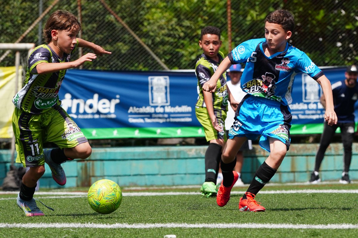 CDLosPaisitas's tweet image. Luego de una temporada llena de emociones, colores y mucho fútbol en Medellín, diez equipos ya tienen su cupo asegurado en la Fase Final del #BabyFútbolColanta ⚽️⚡️

Conoce toda la información aquí:
👉festivaldefestivales.com/once-clasifica…
