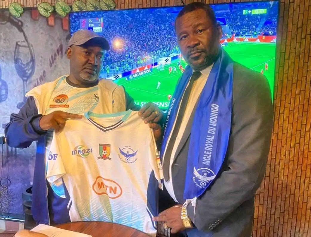 #Football
#MTNELITEONE

L'aigle royal du Moungo annonce la signature de Benjamin Mongo, au poste d'entraîneur principal du club.