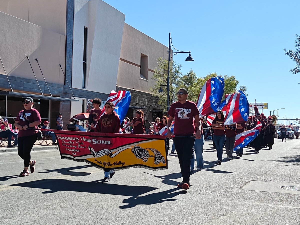 WhitesMusicBox1's tweet photo. A big thank you to. @CHSHawkNation @OrganMountainHS Mayfield High School @LasCrucesDawgs &amp; Gadsden High School.

#musician #music #musiclover #musica #veterans #veteransupport #school #schoolspirit #schoollife #mondaymotivation #monday https://t.co/LbfCdAc6FW