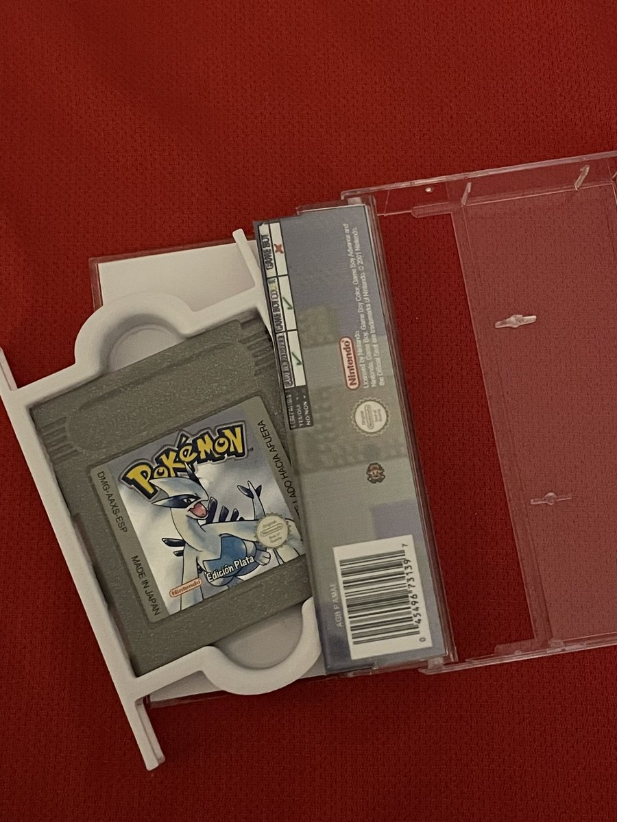 soc_gon's tweet photo. @Hipsilon2b Mi Poke plata de 20€ en cassette se mea a toda la bazofia china https://t.co/ApST1T2hff