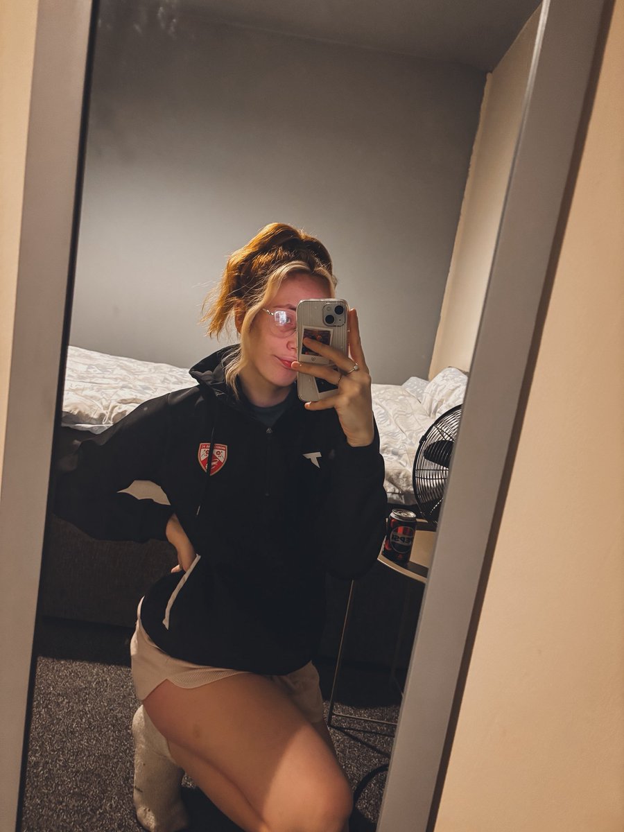 Football Mondays ⚽️💞

youtube.com/live/ybRVKLXPX…