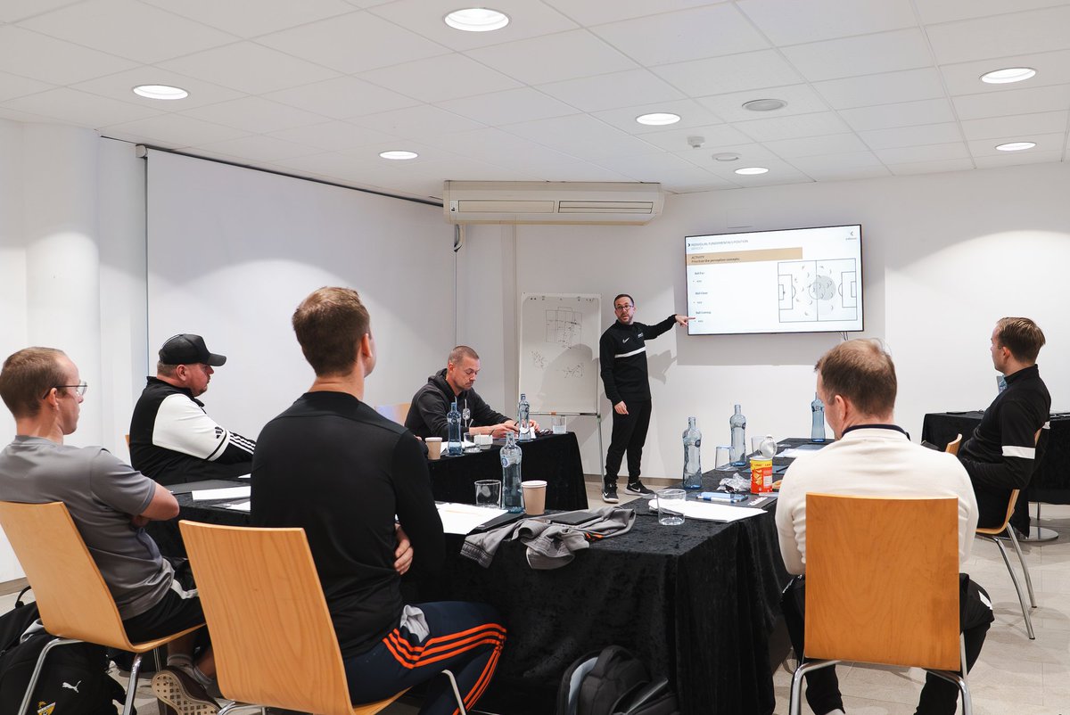 I've just completed the Master Ekkono over the past four days — a valuable experience collaborating with and supporting coaches from Finland. Grateful for the opportunity to keep learning, sharing knowledge, and growing together. ⚽🇫🇮