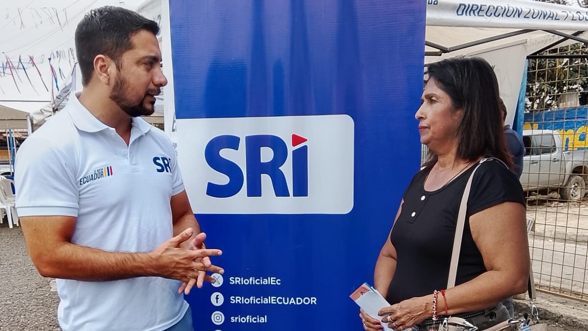 SRIoficialEc's tweet photo. #SRIzonal7

Estuvimos presentes en la parroquia Jambelí, cantón Machala, provincia de El Oro, acercando nuestros servicios tributarios a la comunidad.

Entregamos atención de RUC, claves e información tributaria.

#BrigadaMóvilSRI
#ElNuevoEcuador https://t.co/U7u3Qs73Mf