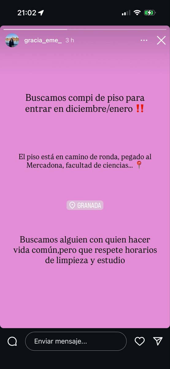 mariaramiirez23's tweet photo. Buscamos compi de piso para entrar en diciembre/enero, el piso está por camino de ronda (por la zona de el mercadona y la facultad de ciencias ). + Infoo escribirme por aquí o en ig:maria_rf23 :)) #pisosugr #alquileresgranada https://t.co/5GGP0OsBaM