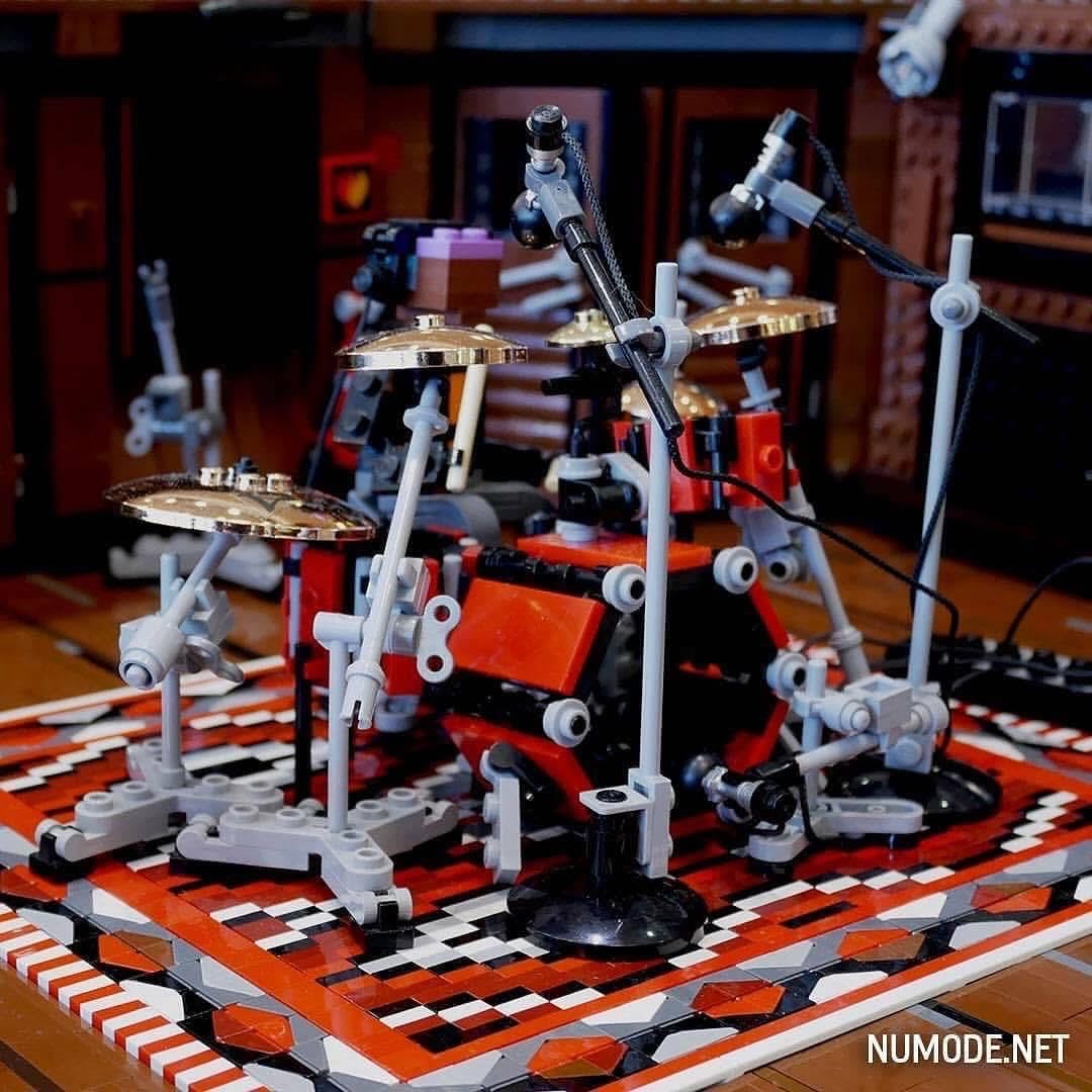 ComputerLove_'s tweet image. Lego Studio 1980 by Lego builder Arran Hearn