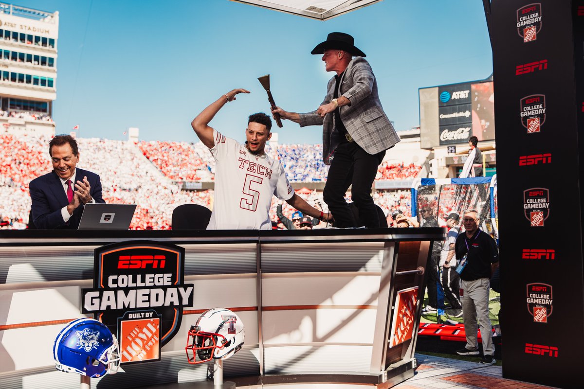 Dear <a href="/CollegeGameDay/">College GameDay</a>, come back anytime 🤝