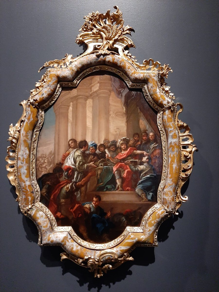 Maravilla de  estos 3 marcos de piedras duras restaurados por Técnicos de  Patrimonio.
Mitad siglo XVIII.
(manufactura italiana)
Galería Colecciones Reales