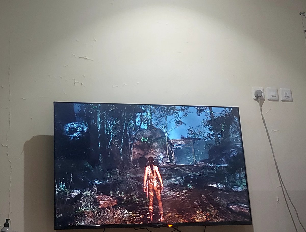 مساء الخير
ايش قاعدين تلعبون ان عن نفسي قاعد العب تومب رايدر