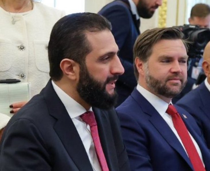 RashaAlAqeedi's tweet image. Girl, so confusing.