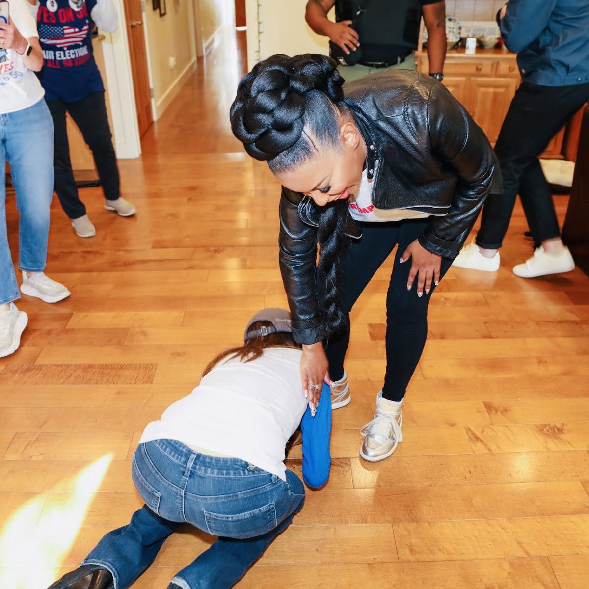 Retards of the day 🏅