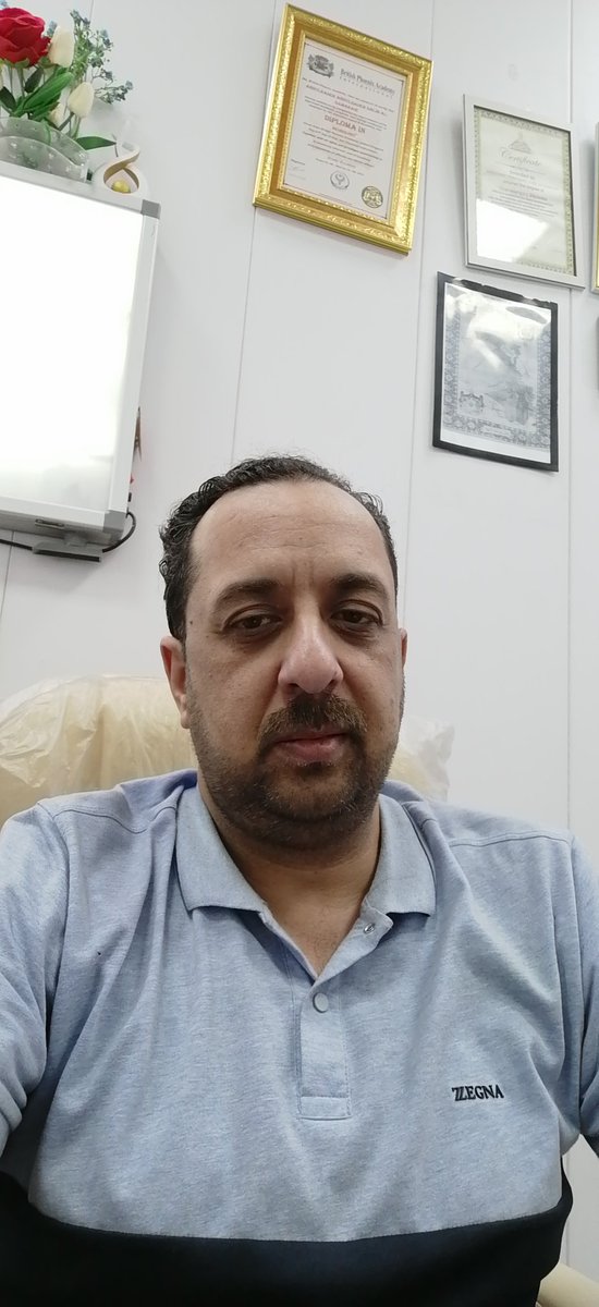 nasir98055's tweet photo. أنتَ لم تحبّها هي،أنت أحببت جزءاً من روحكَ وضعهُ اللهُ فيها،فهي مخلوقةٌ من ضلعك،أقرب مكان إلى قلبك لذلكَ منتهى الحبّ أن تناديها يا"أنا"هي لم تحبّكَ أنت،هي أحبّت الوطنَ التي نُزعت منه فعندما ترجع إليك تشعرُ أنك وطنها،إنه حنين غريب كحنين القارب لحضن الشطّ،كحنين المسافر لرائحةالبيت https://t.co/3JXY26rSXh
