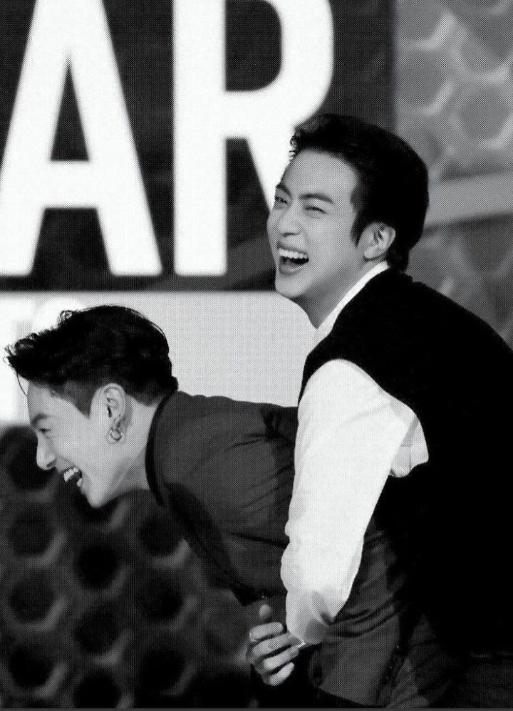 jinspam_'s tweet image. 🤍