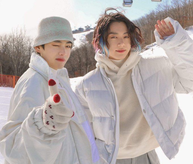 ksenonna's tweet photo. WE LOVE YOU JUNGKOOK  💜
WE LOVE YOU TAEHYUNG  ❤️
WE TRUST YOU TAEKOOK ❤️‍🔥 https://t.co/7xG2mL4EO0