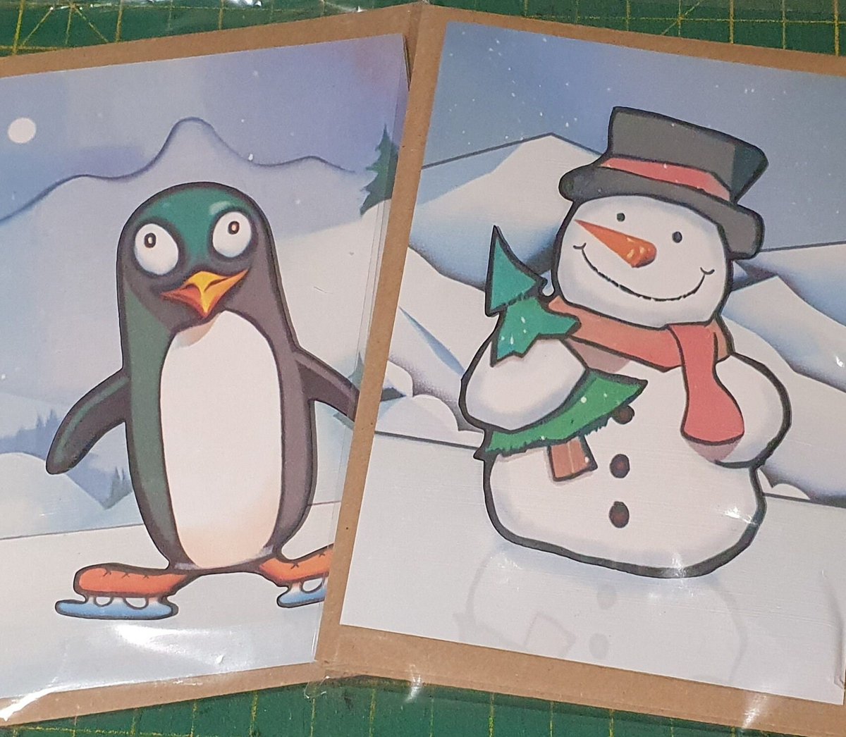 silvertowncrafts.etsy.com/listing/130233…
#xmas #Christmas #christmascard #christmascards #penguin #snowman <a href="/skating/">Skating</a> #uk #Christmasgifts #christmastime