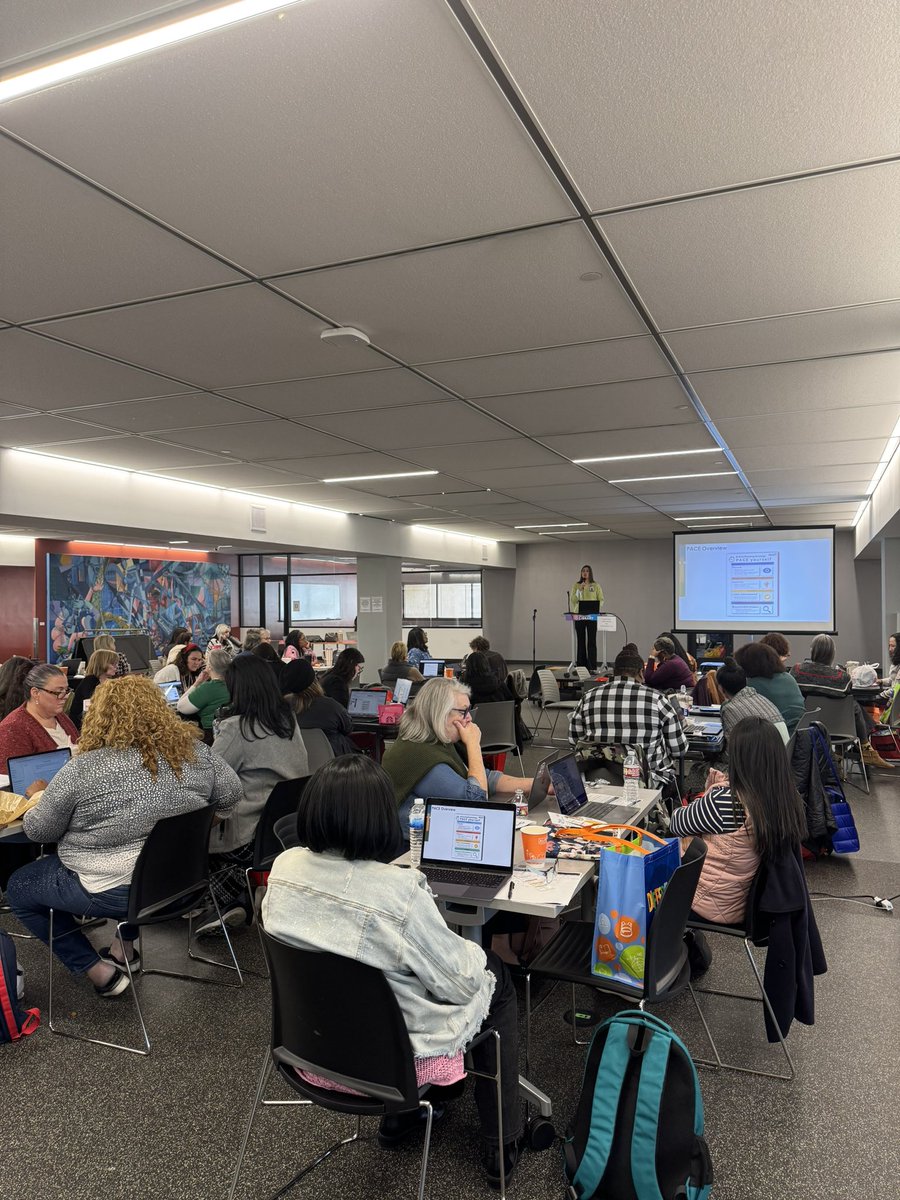 DallasReads's tweet image. Great day of collaboration with library media services teaching them how to support students and teachers using our PACE active reading strategy.