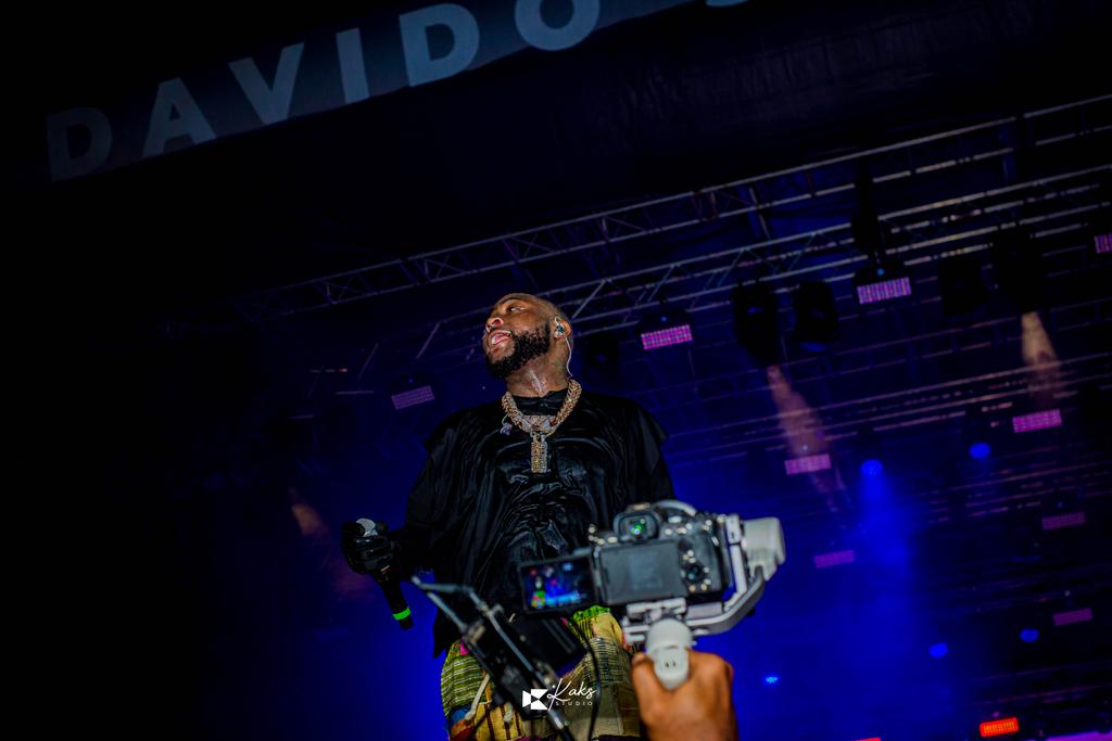 ayomide_kaka's tweet photo. OBO shut Ibadan down 🔥🔥 @davido turned Liberty Stadium into a movie 🎬and pure African excellence 🇳🇬✨
History was made in Ibadan
The 5IVE ALIVE Tour will go down in history. Respect forever, OBO 🙌🏾❤️
#Davido #5iveAliveTour #Ibadan #OBO  @oyostategovt 
#DavidoInIbadan https://t.co/PBB4ErkuNx