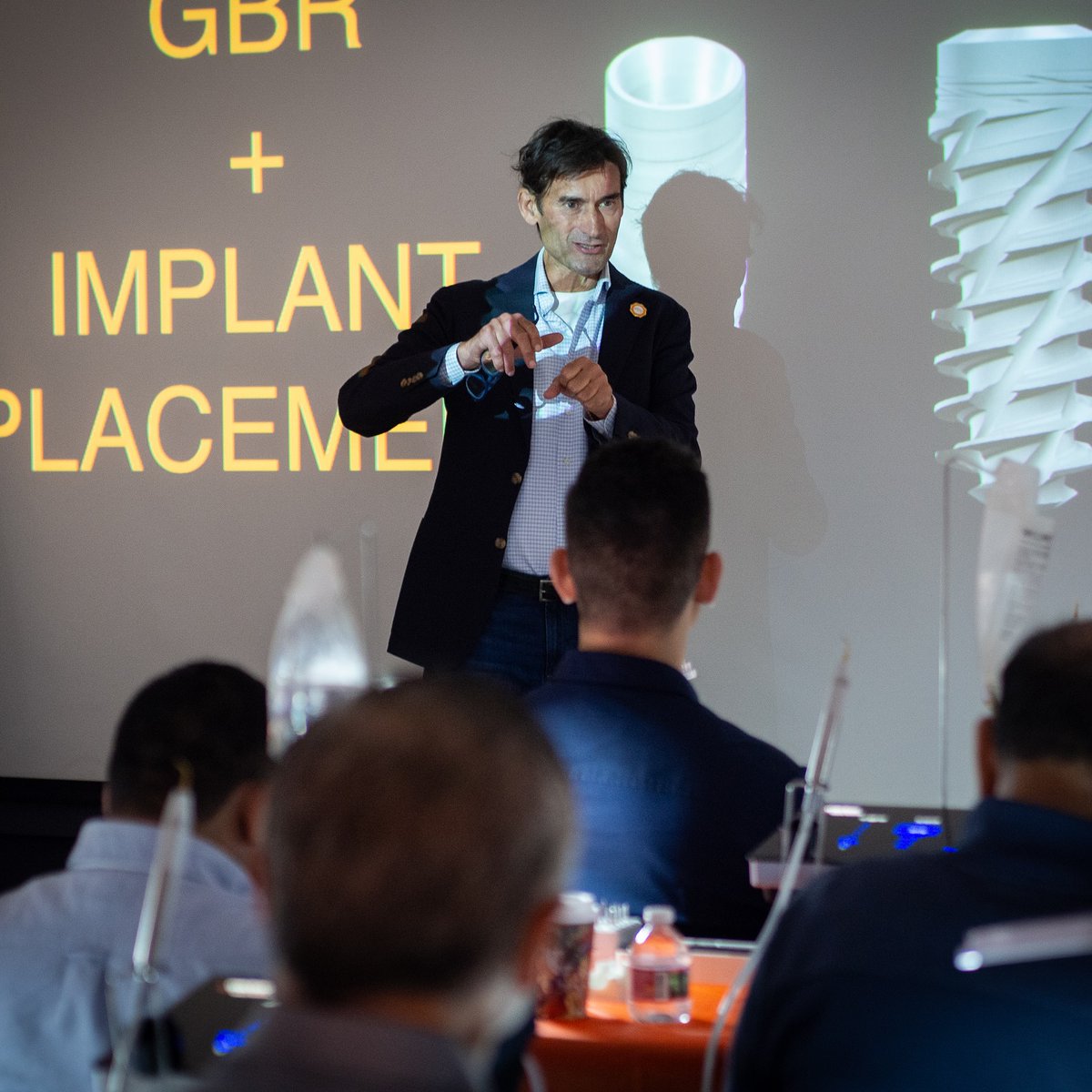 🎓 Elevate your implant dentistry skills.
The <a href="/gIDEinstitute/">gIDE Dental</a> Master Clinician Program in Implant Dentistry begins Jan 27, 2026 – Los Angeles 🇺🇸Hands-on training. Live surgeries. 300+ CE hours.
Taught by world-renowned experts led by Dr. Sascha Jovanovic.👉 events.gidedental.com/master-clinici…