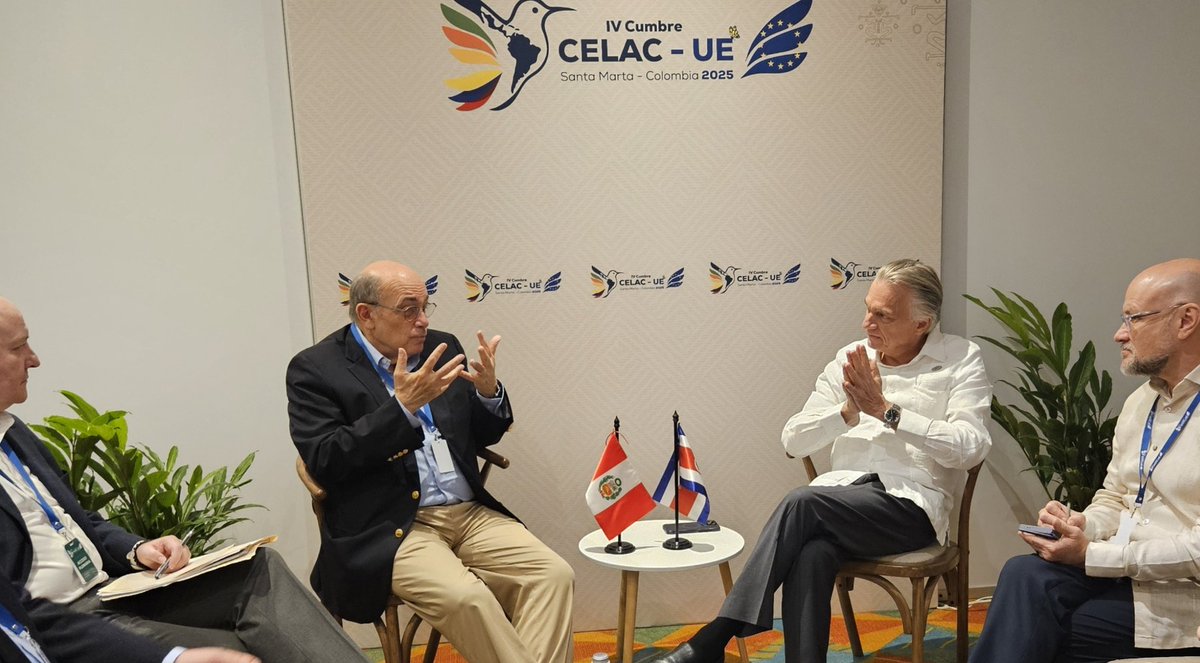 CancilleriaPeru's tweet photo. #NoticiasTorreTagle desde 🇨🇴 | El canciller concluyó su agenda bilateral en Santa Marta en la que se impulsó una renovada apuesta por el multilateralismo y el combate al crimen organizado.

👉 https://t.co/OtM18MufYw
