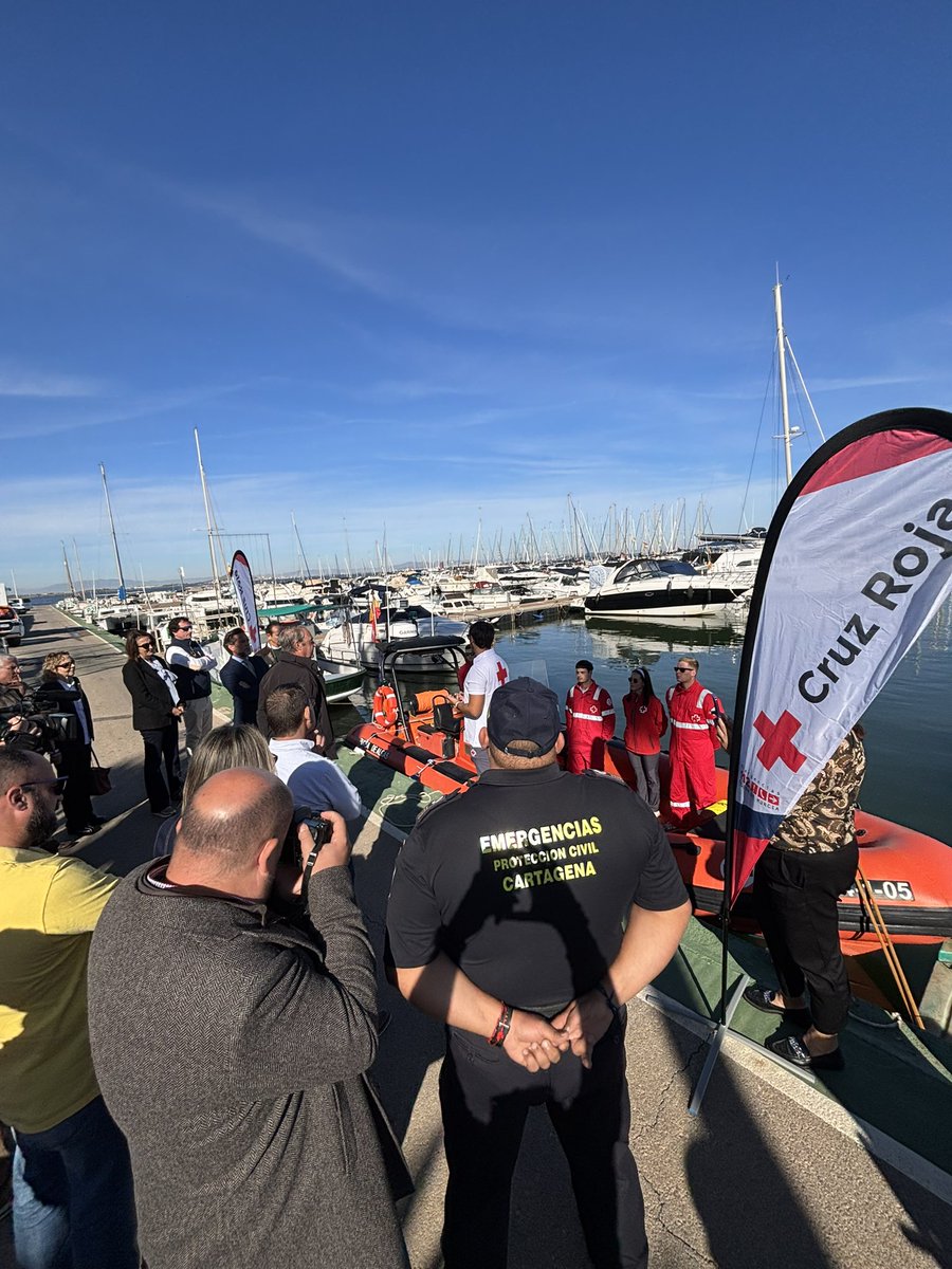 CruzRojaRMurcia's tweet photo. Inauguración de la #basedemar en @CNLosNietos con la LS Punta de Algas.
Gracias a la financiación del @regiondemurcia para reforzar las emergencias marítimas en la zona sur del Mar Menor, coordinadas por @112rmurcia dentro de su Plan Copla y @salvamentogob
#alianzasquesalvanvidas https://t.co/Bro9VZgSyr