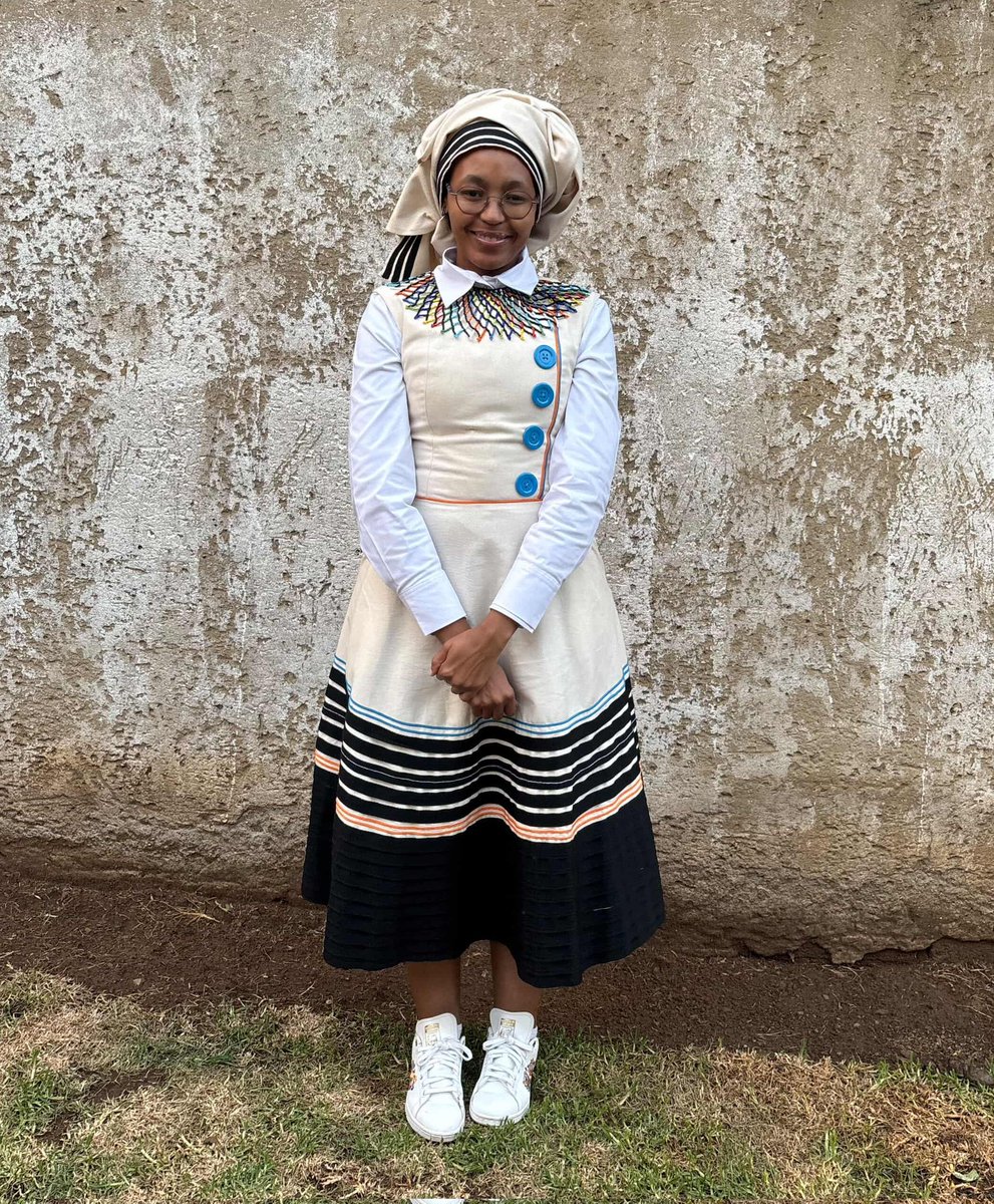 HelviaZwane's tweet image. 🖤Home🖤

#IsiXhosa #Pride #Family #GratefulHeart #LoveAlways #OnceAlways