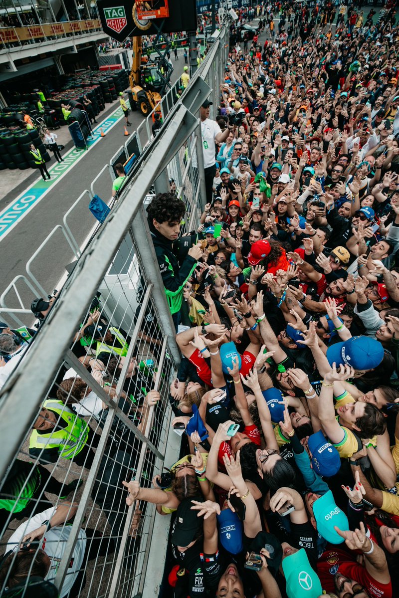 beau4any's tweet image. Literalmente o Bortoleto dps de ter o PIOR final de semana da vida dele justamente em casa: