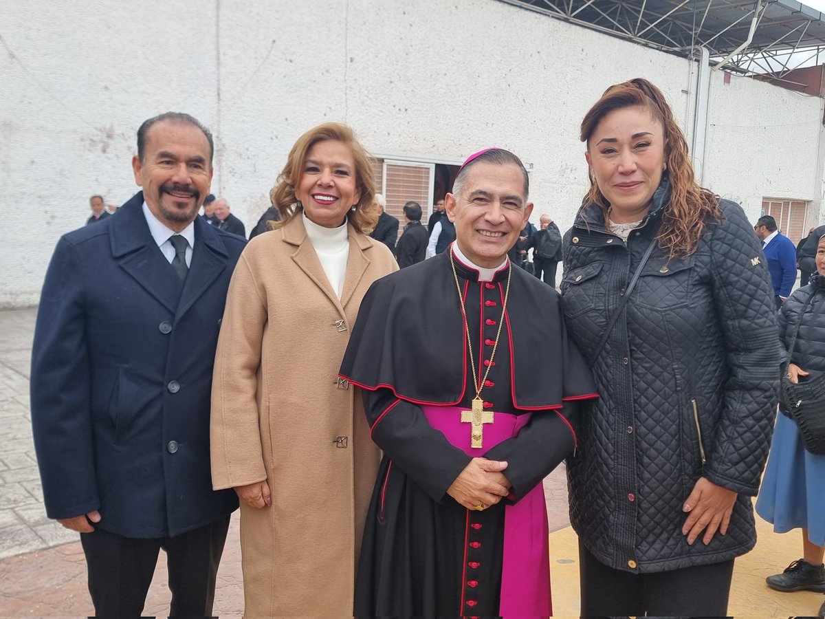 Con mucho cariño y alegría acompañé al Excmo. Sr. Don Carlos Enrique Samaniego López en el inicio de su Ministerio Pastoral como V Obispo de Texcoco. 🙏

Que Dios lo colme de sabiduría, fortaleza y amor para guiar con fe y esperanza a toda su comunidad. ✨