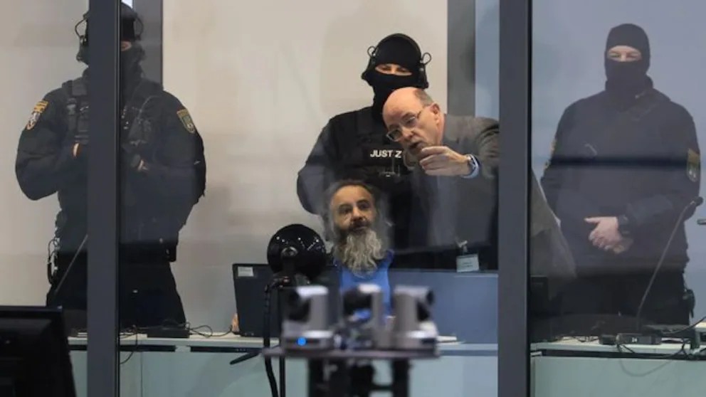 Der Anschlag auf den Magdeburger #Weihnachtsmarkt vor knapp einem Jahr war ein unfassbares Grauen, das nicht nur sechs Familien für immer verändert hat, sondern Hunderte von Menschen mit bleibenden Narben zurückließ. Die Vorstellung, dass der Staat nun Unsummen in den Prozess