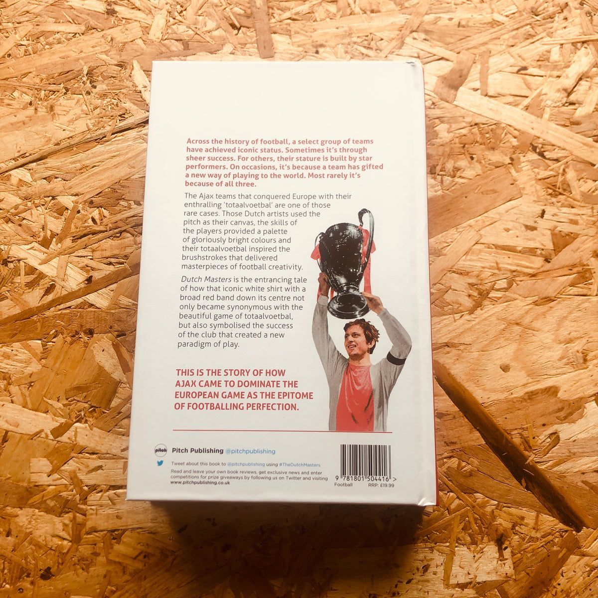𝐑𝐄𝐒𝐓𝐎𝐂𝐊 | DUTCH MASTERS by <a href="/All_Blue_Daze/">Gary Thacker</a>

The story of how Ajax came to dominate the European game as the epitome of footballing perfection.

<a href="/PitchPublishing/">Pitch Publishing 📚 Sports Books</a>

🛒 stanchionbooks.com/products/dutch…
