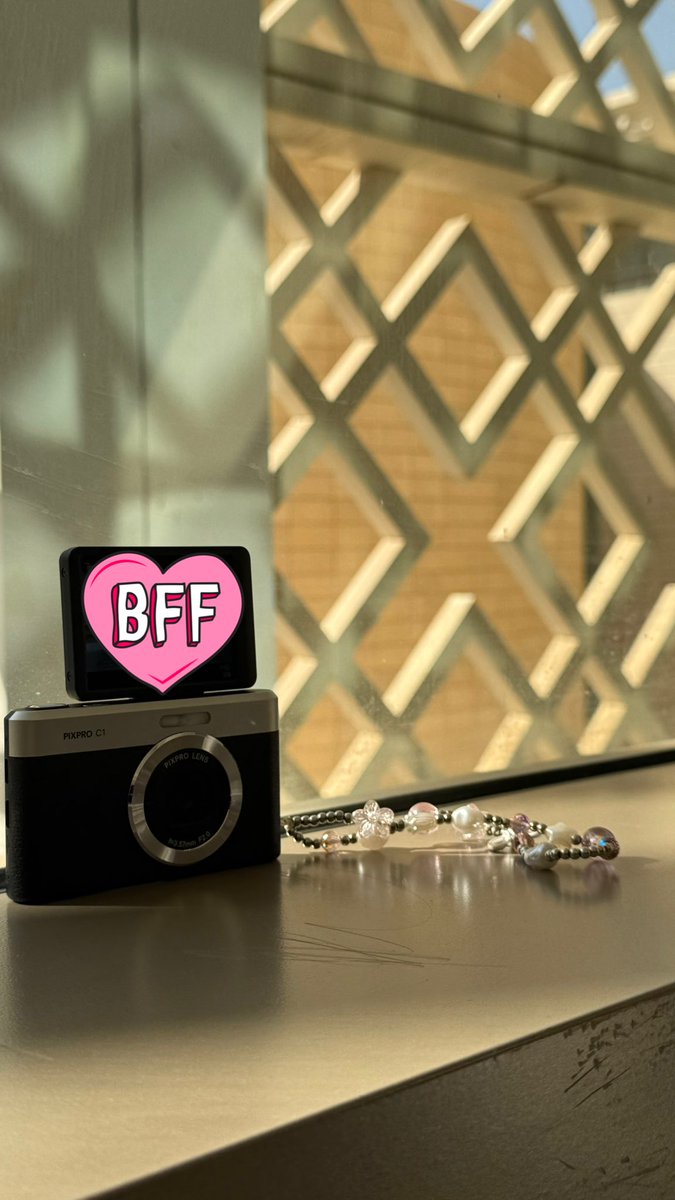 Lk_Alhammad's tweet image. 10/11/2025🥳🎓
إحتفال آخر ميد ترم 🤍