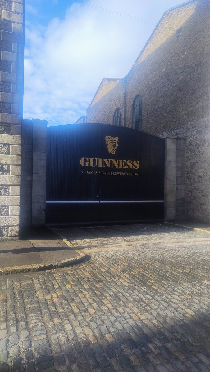 UkRaider_steve's tweet photo. #Ireland #Dublin what a beautiful friendly city, people warm and welcoming. Thank you for an amazing weekend break ❤️ https://t.co/vOCBHpaRFc