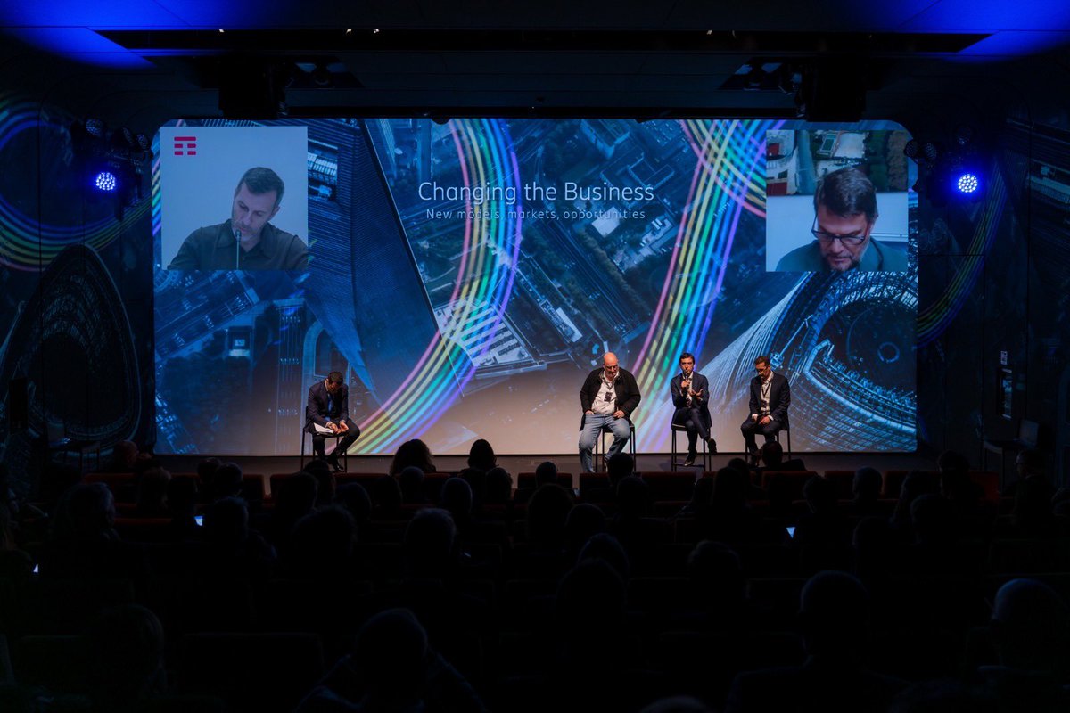 Le infrastrutture digitali sono la spina dorsale della #digitalizzazione e il motore che abilita la crescita di tutti gli altri settori: dall’industria ai servizi, fino alla ricerca e all’innovazione.

Per svilupparle servono grandi investimenti e regole chiare per una