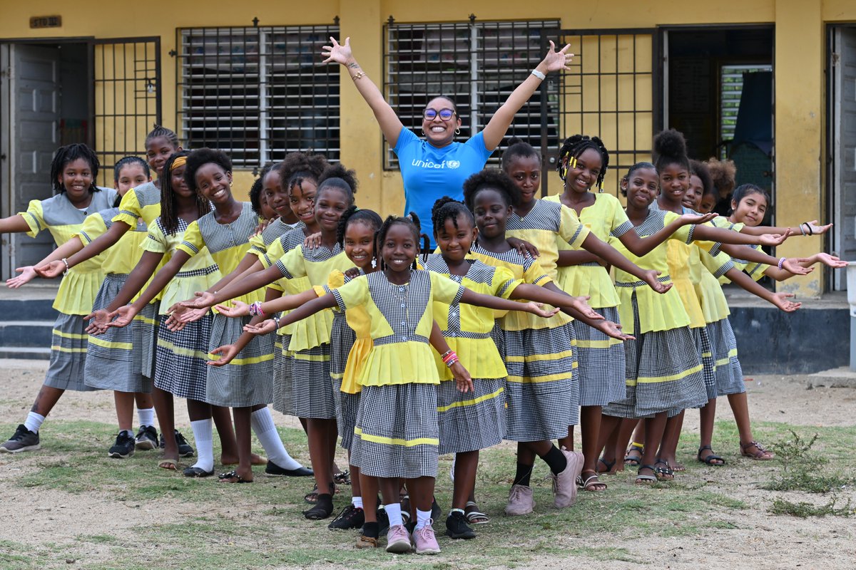 Happy Monday from #UNICEFBelize!
We’re working with the Government &amp; partners to protect children through policy reform, stronger laws &amp; programmes that put their safety first.
Every child deserves protection everywhere, always. 💙
#ForEveryChild #ChildProtection #Belize