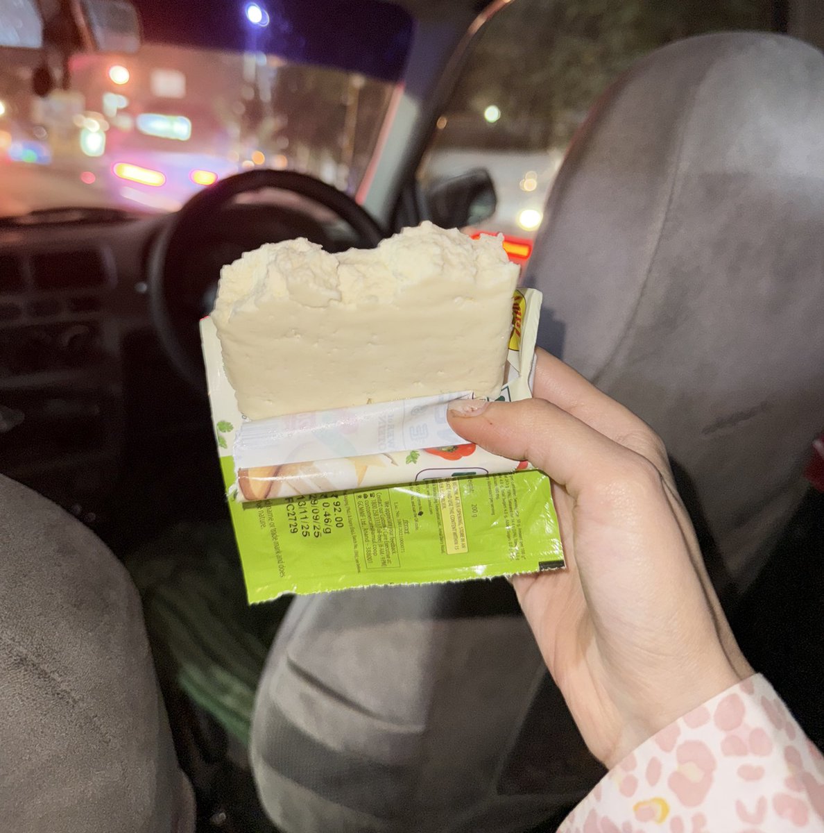 Niki_ki_tikki tweet media