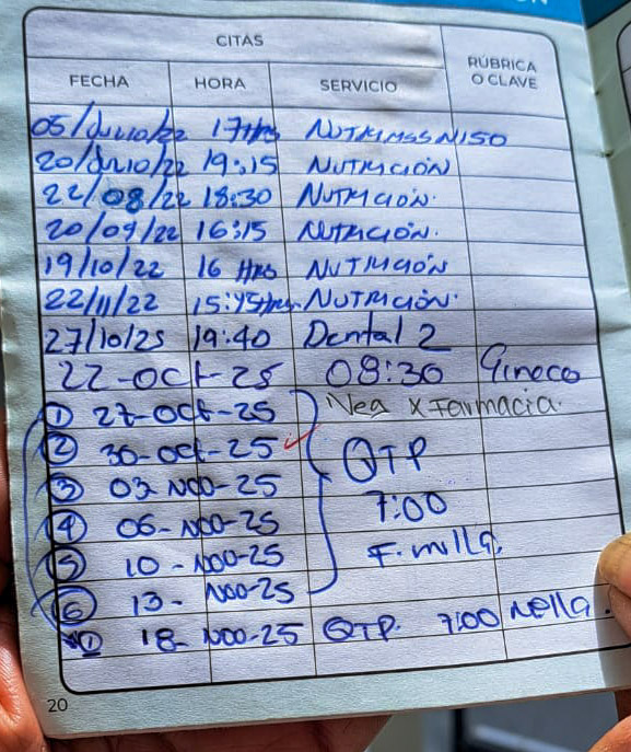 PacoPon49's tweet photo. Pacientes del @Tu_IMSS Tapachula denuncian falta de medicamentos.
Aun con fechas programadas los mandan hasta el 18.
Responsabilizan al delegado Hermilo Domínguez “#ElFantasma” y al director @zoerobledo por no garantizar el abasto. 👇🏻 https://t.co/z1TykZO8vZ