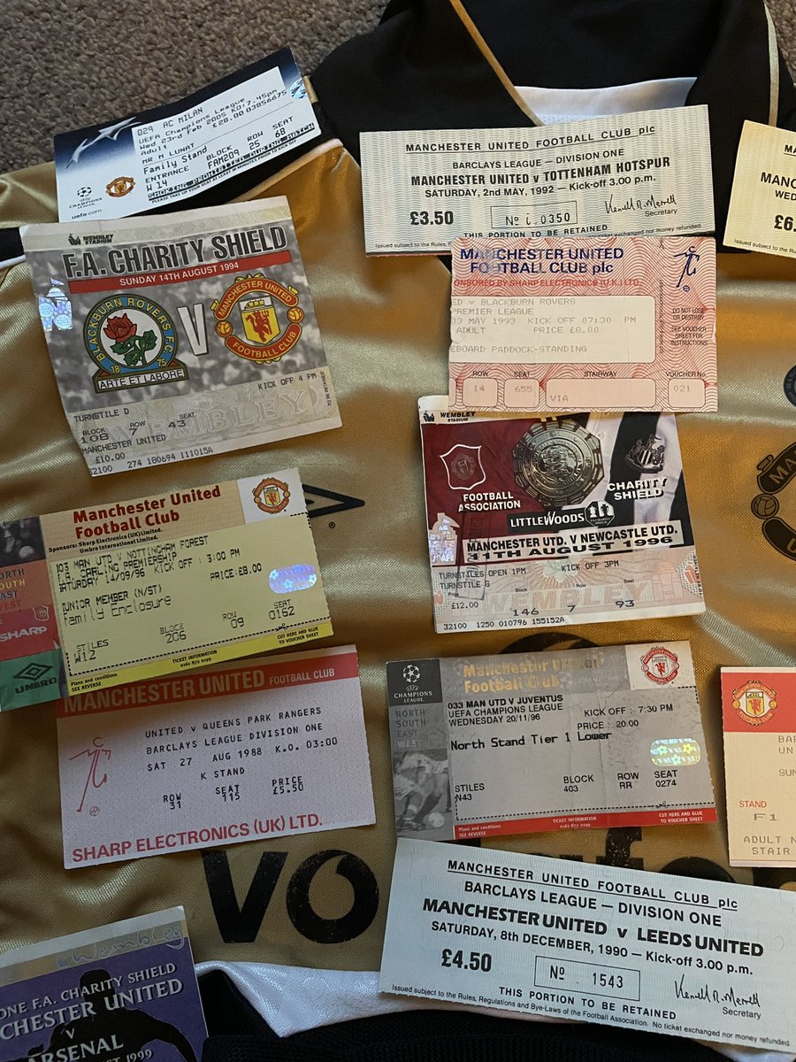 AdamLunat02's tweet photo. Bring back paper tickets ⚽️!

Went through some of my Dads collection of United tickets. 

80s/90s some of the best days as a Red he says.

K Stand, J Stand + a few away trips in there.

Shows how much Football has changed and this is something many Football fans want again. https://t.co/tLvcxkQhek