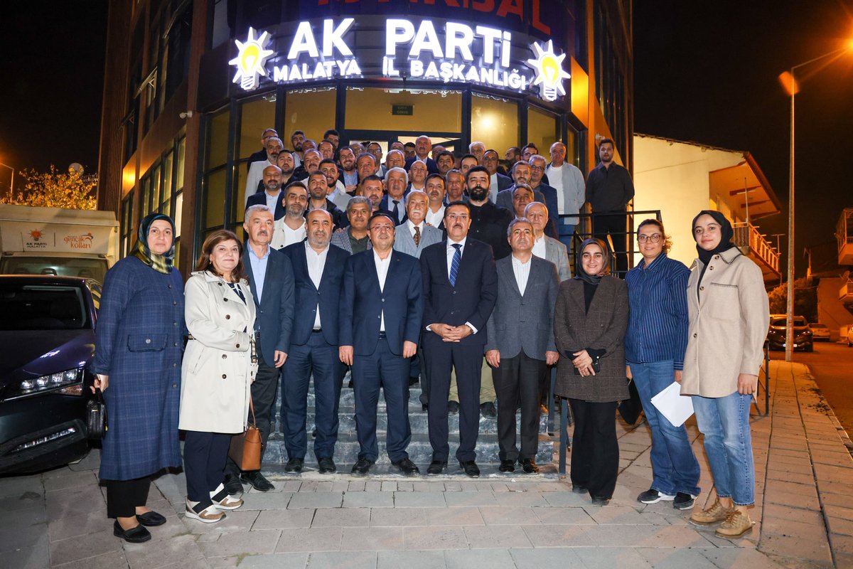 📍AK Parti Malatya İl Başkanlığı

64. ve 65. Hükümet Gümrük ve Ticaret Bakanımız, Milletvekilimiz Sayın Bülent Tüfenkci’nin katılımlarıyla Haftalık Olağan İl Yönetim Kurulu Toplantımızı gerçekleştirdik.

Tecrübeleri, istişareleri ve yol gösterici değerlendirmeleri için Sayın