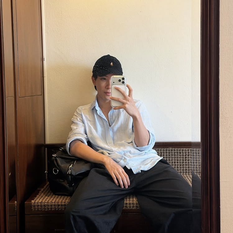 Can u believe they kiss on the mouth everyday??

#FirstKhaotung #เฟิร์สข้าวตัง