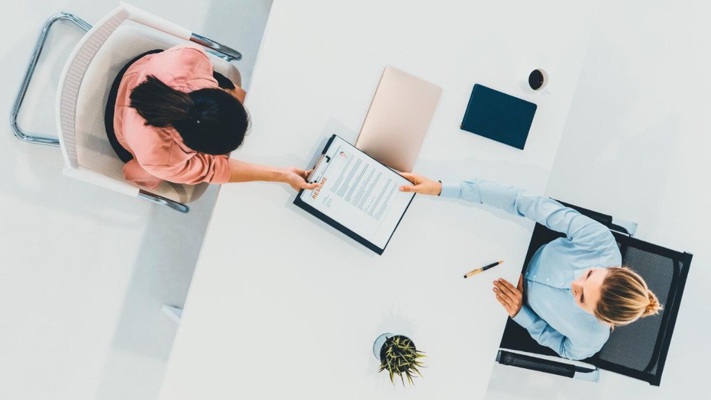 CareerReload's tweet image. Finding a job can feel like a full-time job in itself. Many job seekers start wondering if they can simply pay someone to find them a job.

Read more: careerreload.com/can-you-pay-so…

#FindAJob #HireHeadhunter #JobPlacementAgencies #JobSearch #JobSeeker