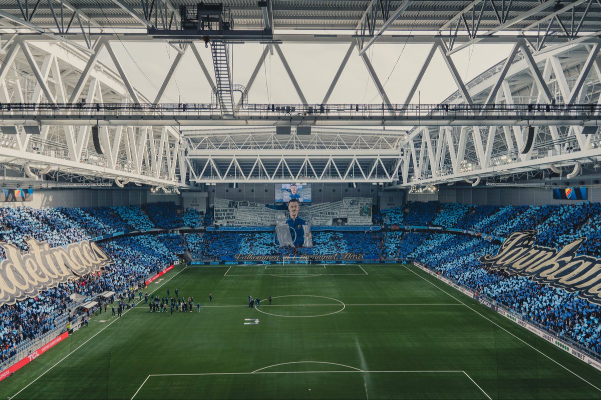 freddiearne's tweet photo. Vilket år av Sofialäktaren! Trots ett tungt matchande har man ännu en gång överträffat sig själva med otroliga koreografier, oavsett om det har varit i Sverige eller ute i Europa. Bara att lyfta på hatten och även ett stort tack till våra fotografer som reser land och rike runt. 

Dessa bilder är tagna av fenomenala @blytung 📸

Stötta Sofialäktaren Tifo genom att swisha pengar till 123 176 95 46