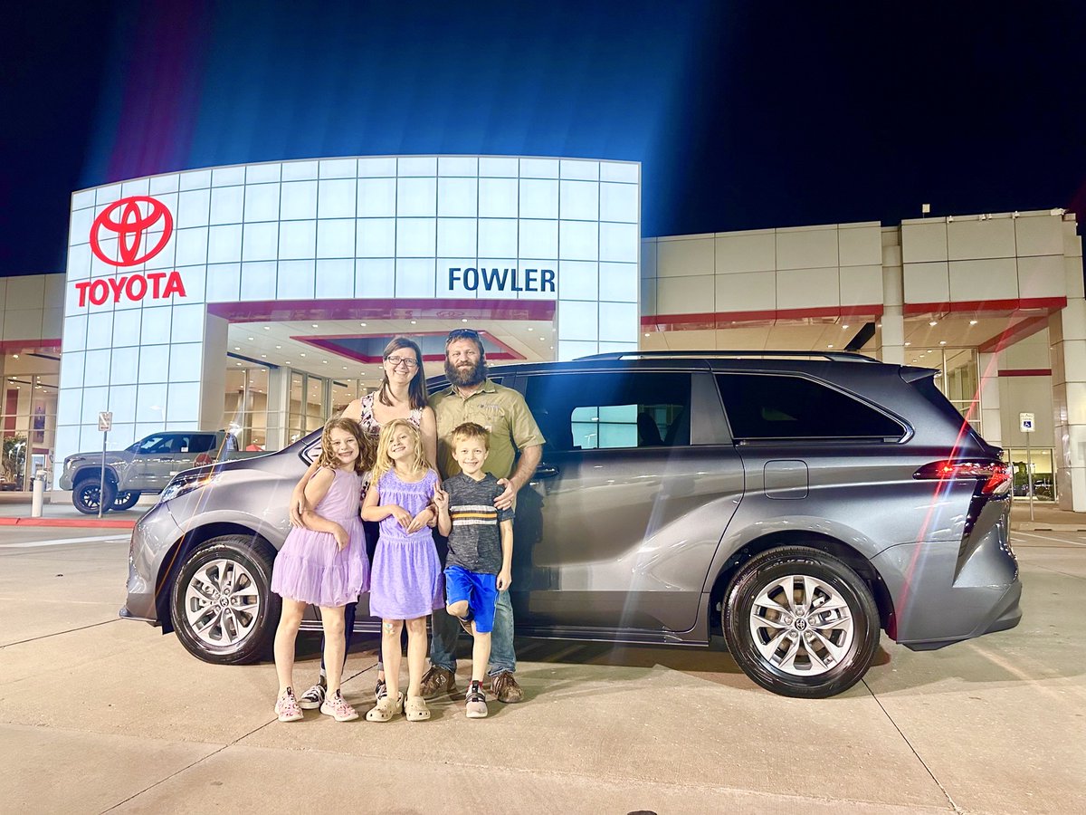 FowlerToyota's tweet image. Congrats on the new rides from Fowler Toyota Norman! 🎉🚗💨 Wishing you miles of smiles ahead 😄🙌
@fowlerauto #Fowler #FowlerAuto #Auto #FowlerToyotaNorman