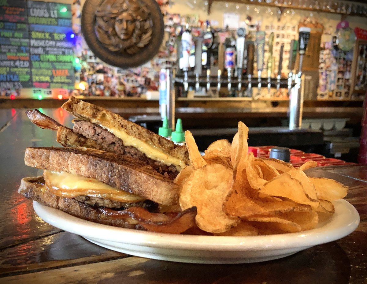 TremontTavern's tweet image. She’ll make ya sweat.
ℙ𝕒𝕥𝕥𝕪 𝕞𝕖𝕝𝕥 𝕨𝕚𝕥𝕙 𝕤𝕞𝕠𝕜𝕖𝕕 𝕘𝕠𝕦𝕕𝕒 𝕔𝕙𝕖𝕖𝕤𝕖, 𝕡𝕖𝕔𝕒𝕟 𝕨𝕠𝕠𝕕 𝕤𝕞𝕠𝕜𝕖𝕕 𝕓𝕒𝕔𝕠𝕟, 𝕒𝕟𝕕 𝕘𝕙𝕠𝕤𝕥 𝕡𝕖𝕡𝕡𝕖𝕣 𝕞𝕒𝕪𝕠 𝕠𝕟 𝕣𝕪𝕖.
#CHAeats #TremontTime #BestBurger #TheTremontFireBurger