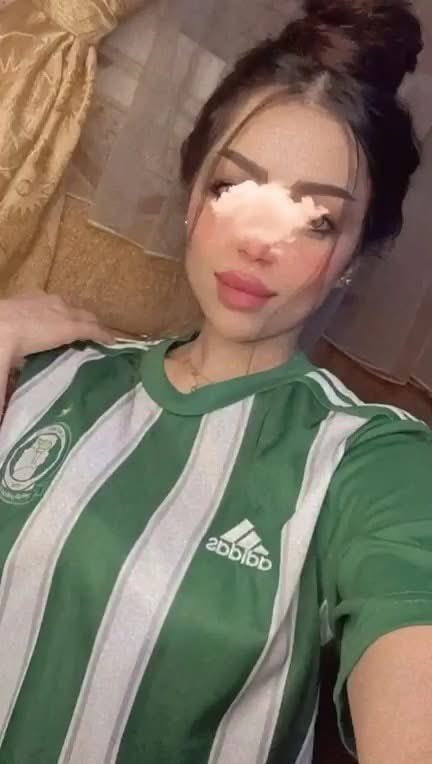 اختي تبي تطلع تحتفل من يرفعها🥺