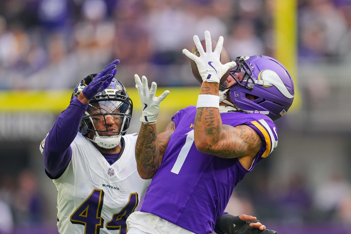 TPPSkol's tweet photo. OFFENSE: Top-5 and bottom-5 @PFF grades from Ravens vs. Vikings.

Top-5*:
1. WR Jalen Nailor: 87.5
2. RT Brian O'Neill: 66.2
3. LT Christian Darrisaw: 65.5
4. LG Donavan Jackson: 64.4
5. RB Aaron Jones: 62.5

Bottom-5*:
1. TE T.J. Hockenson: 46.5
2. C Blake Brandel: 53.3
3. QB J.J. McCarthy: 53.4
4. WR Justin Jefferson: 53.5
5. RG Will Fries: 54.3

* Minimum 10 snaps