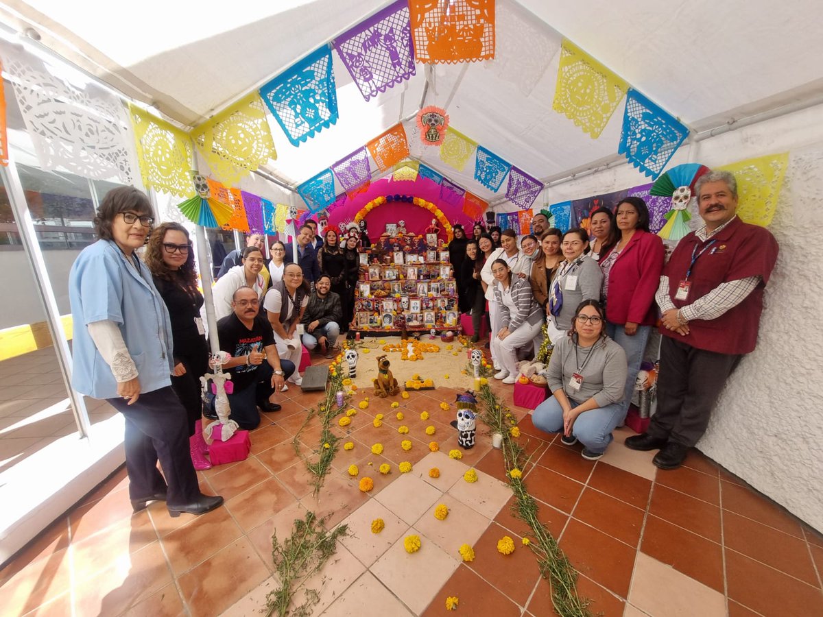 IsssteDurango's tweet image. El programa ECOs del ISSSTE Durango llenó de color y tradición la CMF con la presentación de su Altar de Muertos 🌼💀
Un homenaje a nuestras raíces y a la memoria de quienes siguen vivos en el corazón. 💛📷
#ISSSTEDurango