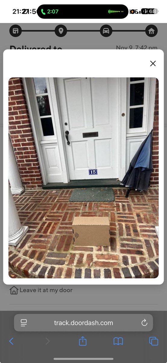 Sneakchic.in tweet media