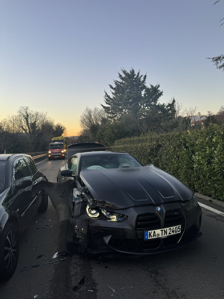 I bought my first sportscar, a BMW M4 Comp for my 19th birthday 

Still remember that day, it was surreal. And I’m not going to lie I was never a big car guy, originally wanted to buy a Mustang 🤣

But seeing years of work compound into that purchase was just insane. We were all