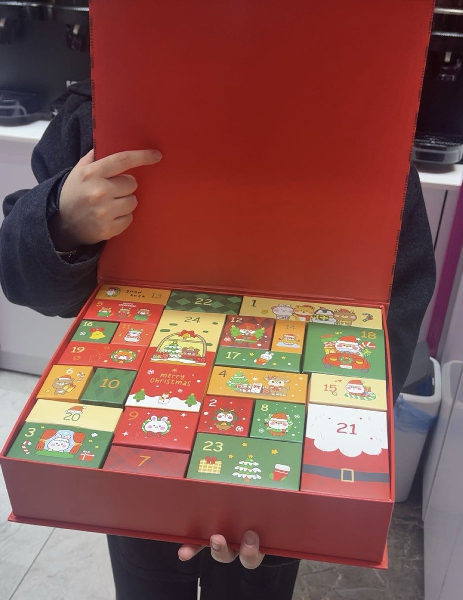 Küçük kuşum için minik sürprizlerle dolu bir kutu 💫 Her gün bir mutluluk, bir gülümsemee 💖✨🧿