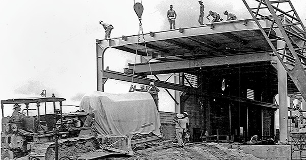 America250FL's tweet image. 💧 Pump stations are one of the most critical tools in our toolbox when it comes to moving water in South Florida.
🏗️ The South Florida Water Management District operates over 90 pump stations throughout their 16-county region in South Florida, and more are slated to come online…